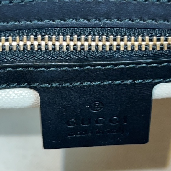 Pristine -VINTAGE GUCCI
WEB BOSTON HB - Picture 13 of 16